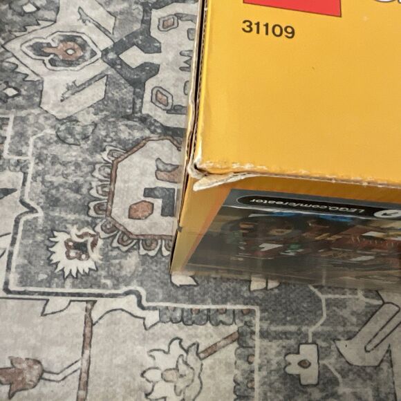 NISB LEGO Creator 3in1 31109 Pirate Ship 1260pc 4 Minifigures Shark Rebuild 9+ - Picture 11 of 13